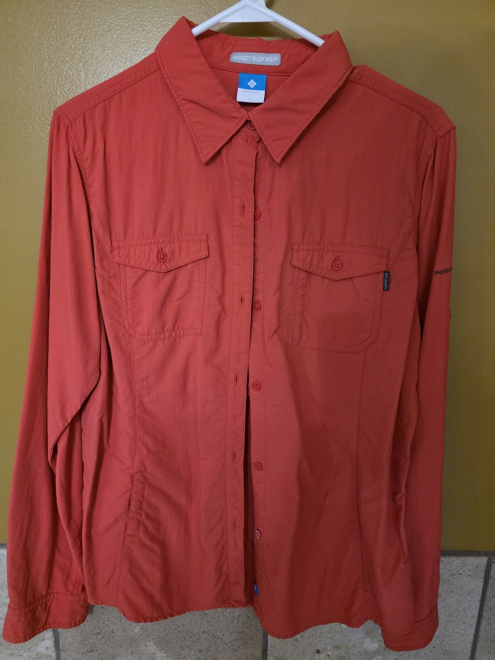 Columbia Women Red Long Sleeve Button-Up Shirt Size L